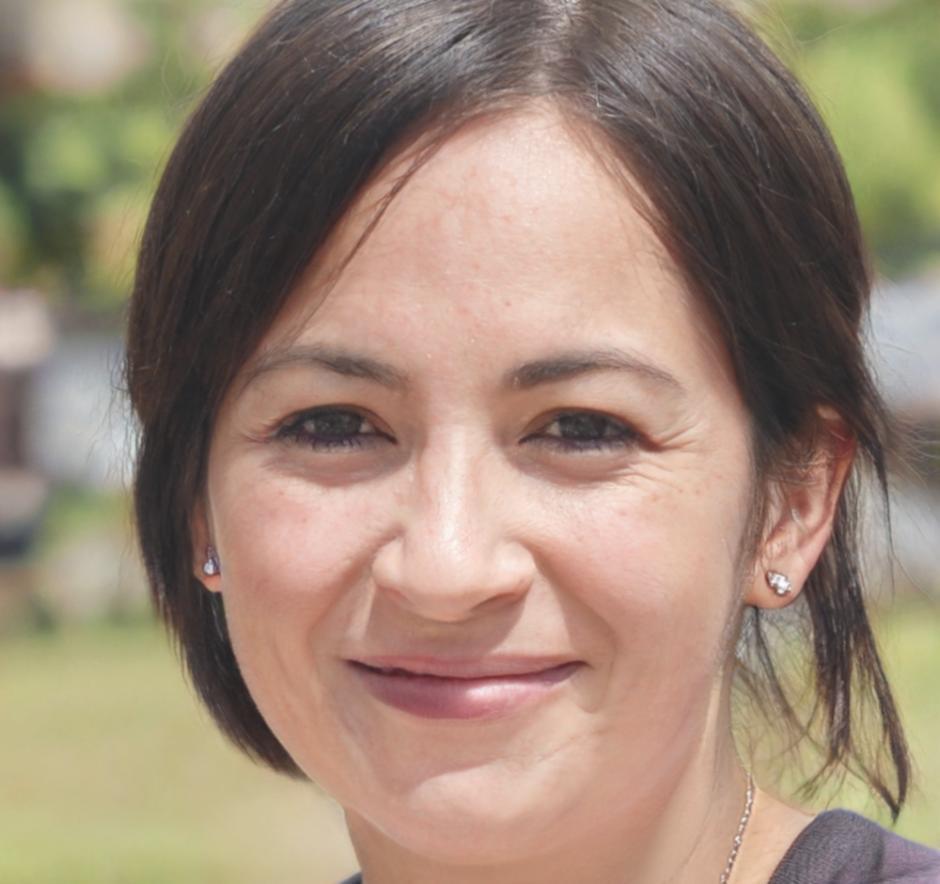 Prof. Dr. Anna Schmidt - Expertin für Risikomanagement